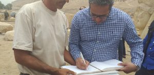 وزير الآثار يتفقد منطقة أبو حمد بسوهاج