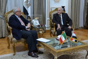 «العصار» يستقبل السفير الإيطالي بالقاهرة لبحث سبل التعاون المشترك