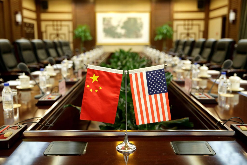 ترامب يهدد برفع رسوم جمركية على واردات صينية