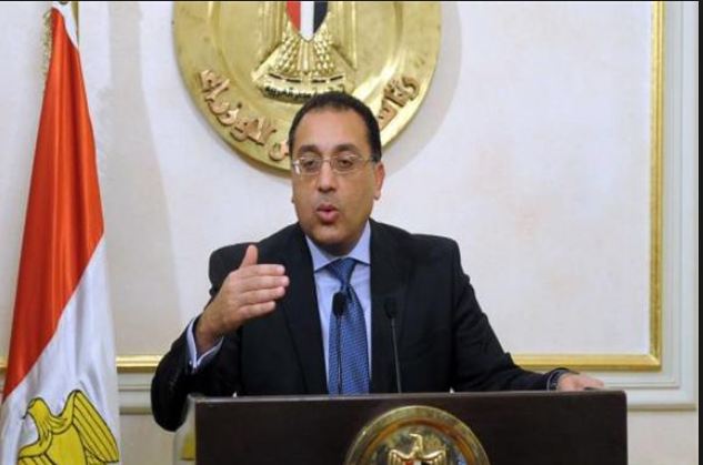 رئيس الحكومة يتابع مع العنانى والجزار موقف تطوير منطقة الفسطاط والقاهرة التاريخية