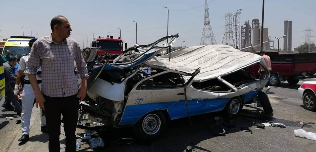 مصرع 14 شخصًا وإصابة 8 في حادث سير مروع بطرة