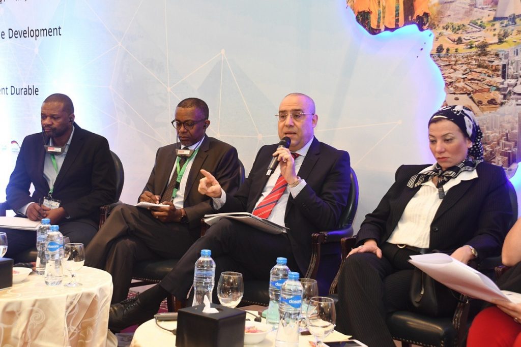 وزير الإسكان يستعرض التجربة المصرية فى التنمية العمرانية بمؤتمر «المدن الأفريقية»