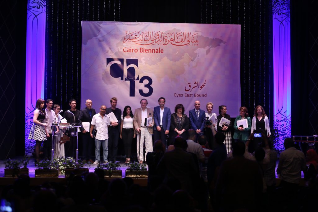 «بينالى القاهرة الدولى» يقدم جائزة «النيل الكبري» للبلجيكي مورتل (فيديو)