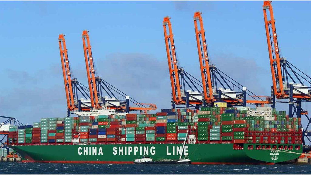 ارتفاع إجمالي دخل الصين من تجارة السلع والخدمات إلى 1.57 تريليون يوان
