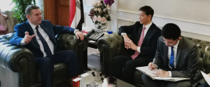هشام توفيق يبحث مع سفير الصين بالقاهرة مجالات التعاون المشترك