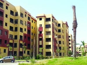 مديرية الإسكان بمطروح تشكل لجنة لمراجعة مشكلات عمارات الكيلو 4