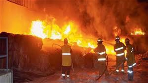 بالأسماء.. 5 مصابين بحريق كنيسة مارجرجس بالمنصورة.. والإطفاء تسيطر على النيران (صور)