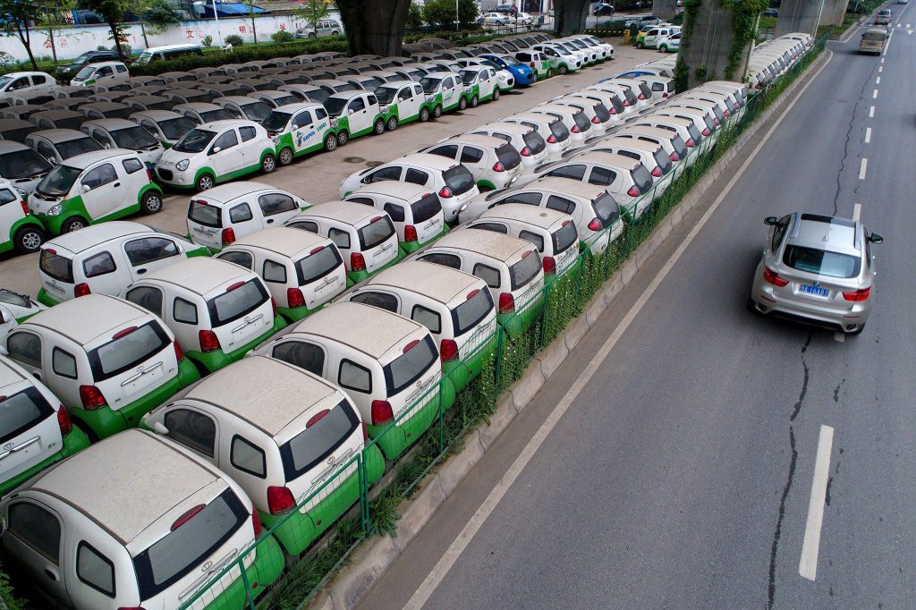 الصين وجهة شركات السيارات لتعزيز إنتاج المركبات الكهربائية