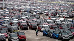 هبوط مبيعات السيارات في السوق الصينية  بسبب الانبعاثات الكربونية