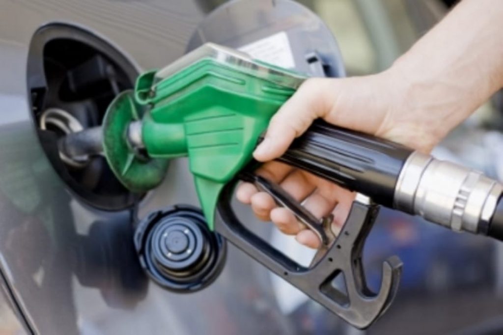 ارتفاع أسعار الوقود عالميا يثير قلق الحكومات المهووسة بالتضخم