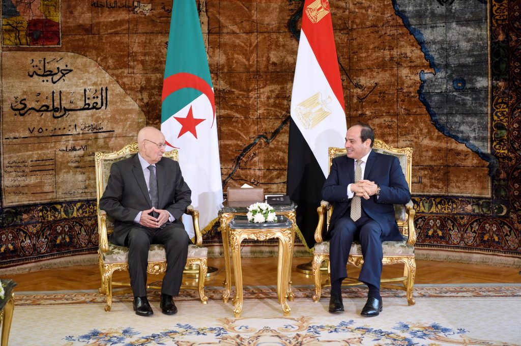 السيسي يستقبل رئيس الجزائر ويتمنى التوفيق لمنتخب «الخضر» في نهائي أمم أفريقيا