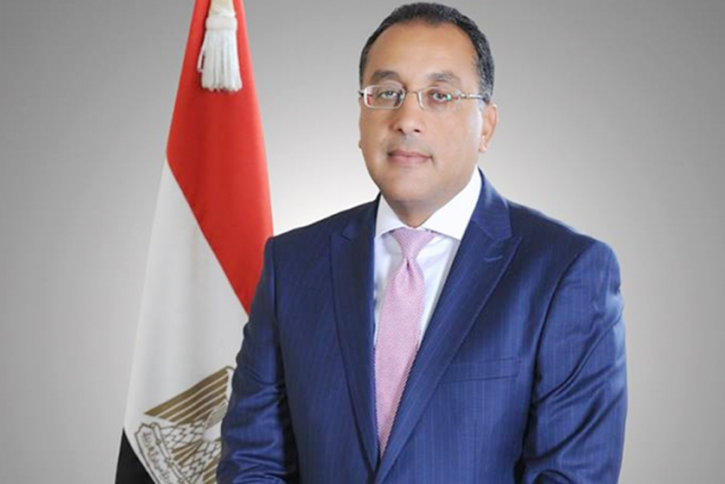 مصر توقع شاهدة على الوثيقة الدستورية للفترة الانتقالية بالسودان