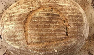 أمريكي يستخدم خميرة فرعونية عمرها 4500 سنة في إعداد رغيف خبز