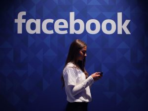 فيسبوك تبتكر قيودا مشددة على شركات الإعلانات السياسية