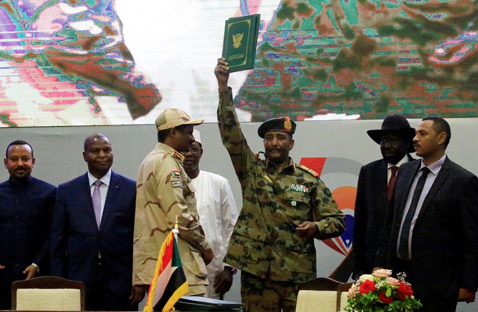 الجيش السوداني يتصدى لهجمات إثيوبية على الحدود «سندافع عن أرضنا بكل الوسائل»