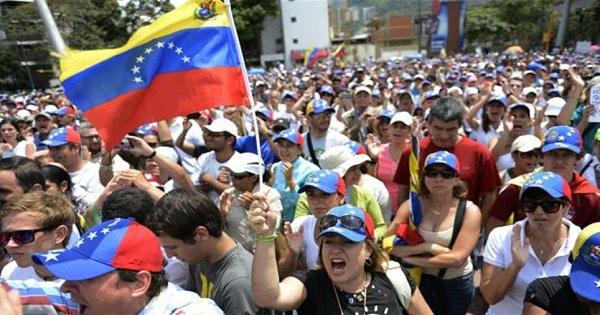 التضخم في فنزويلا يصل إلى 264872% خلال يوليو