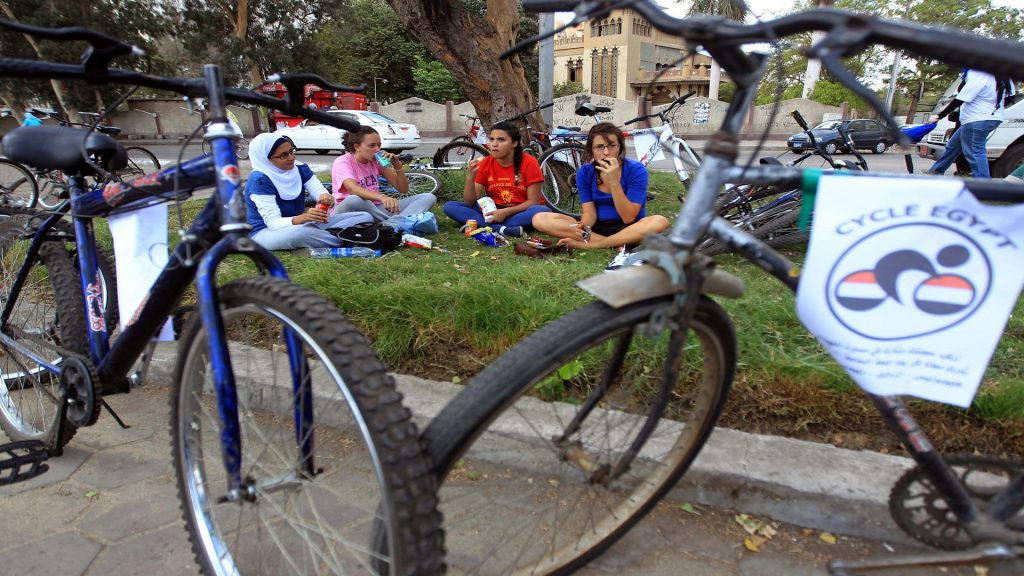 بمضمار و200 دراجة.. جامعة قناة السويس تبدأ المشروع القومي للدراجات