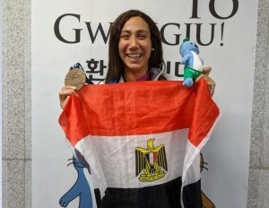 مائتا ألف جنيه مكافأة من «الشباب والرياضة» للسباحة فريدة عثمان