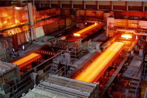 «الحديد والصلب» تحصل على 302 مليون جنيه من «القابضة المعدنية» لسداد مرتبات العاملين