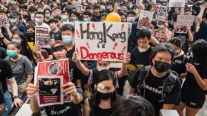 سفارة الصين بالقاهرة: مظاهرات هونج كونج تتجه نحو الإرهاب وتحطم المرافق العامة