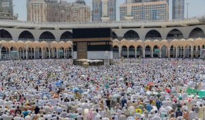 مطالبات لوزارة السياحة بطمأنة المعتمرين على حقوقهم بعد قرار السعودية