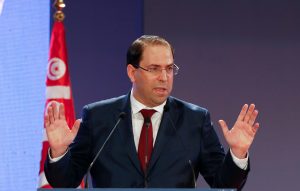 رئيس وزراء تونس يفوض صلاحياته للتفرغ للحملة الانتخابية