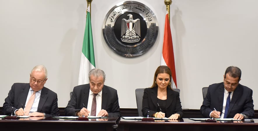 مصر وإيطاليا توقعان اتفاق إنشاء 10 صوامع رأسية بقيمة 360 مليون جنيه