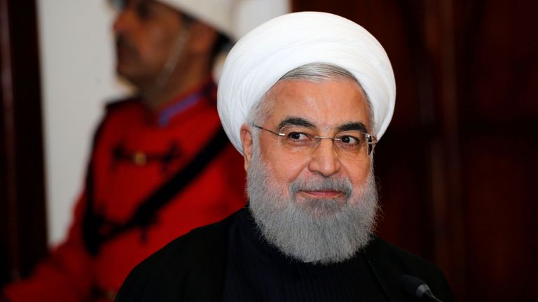 بي بي سي: روحاني يحذر الولايات المتحدة من إشعال سباق التسلح في الخليج
