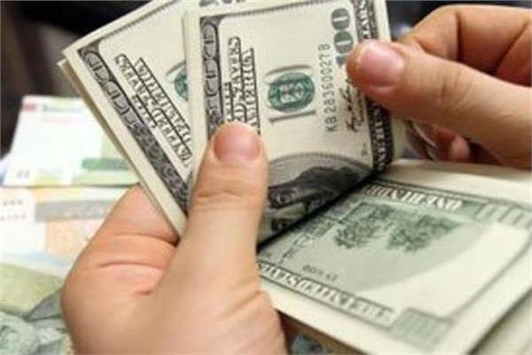 سعر الدولار يقترب من ذروة قياسية جديدة الأربعاء والأنظار على المركزي الأوروبي