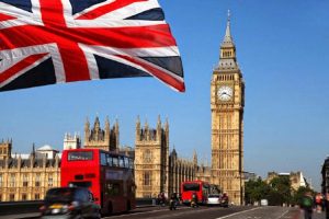 «الصداقة البرلمانية المصرية البريطانية» تشكر مصر لتصدير شحنة مستلزمات طبية إلى بريطانيا