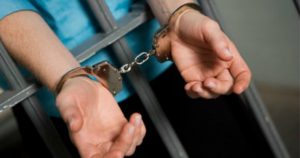 القبض على 3 متهمين بسرقة «طوب إنترلوك» في القطامية بالقاهرة