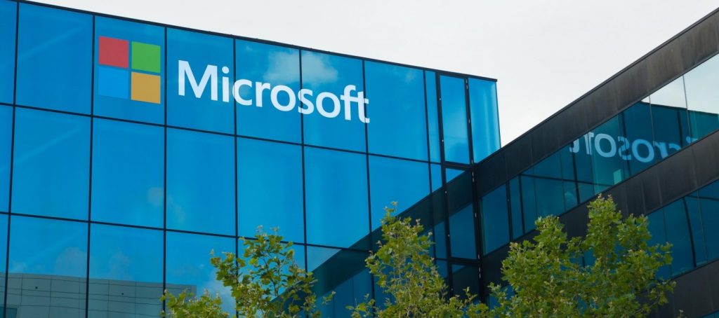 هيئة أبوظبي الرقمية تعلن عن شراكة مع مايكروسوفت لبناء منصة ذكية لخدمة العملاء