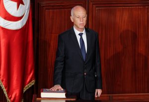 الرئاسة التونسية توضح ملابسات تلقيها بريدا يحتوي مواد مشبوهة
