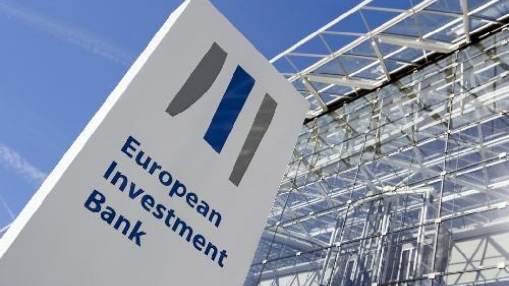 نائب رئيس بنك الاستثمار الأوروبي : الحكومة المصرية تسرع من جهود سد الفجوة بين الجنسين