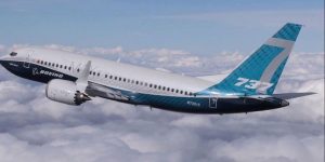 أمريكا تفحص 165 طائرة «بوينج 737 إن.جي» لظهور شروخ بهيكلها