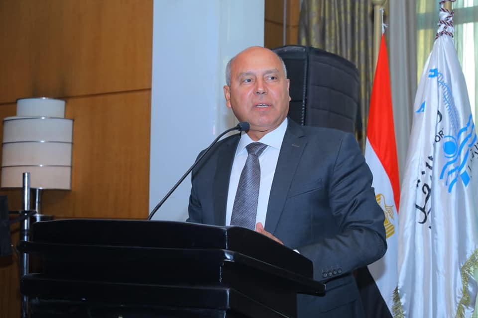 تعديل رسوم عبور شاحنات نقل البضائع بين مصر والدول العربية