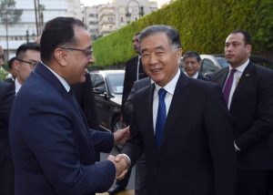 مسئول صيني: تحقيق مصر 5.3% نموًّا نجاح لافت يستحق التقدير
