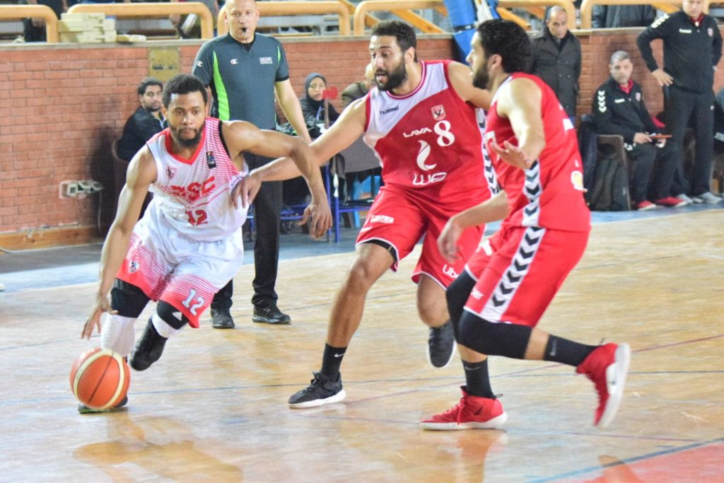 الأهلي يطيح بالزمالك من دور الـ16 لكأس مصر لكرة السلة وسط اشتباكات بالأيدي (صور)