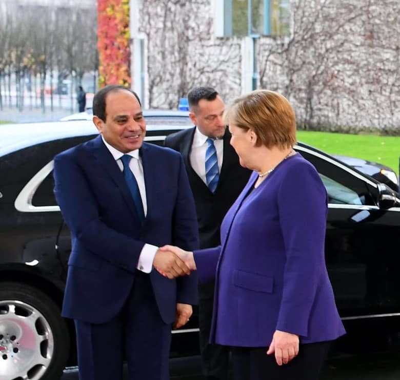 ميركل تلتقي السيسي وتؤكد: مصر أهم شركاء ألمانيا في الشرق الأوسط