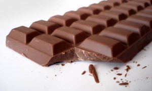 «سلامة الغذاء» توضح حقيقة تداول منتج شوكولاته يحتوي على نبات الخشخاش بمصر