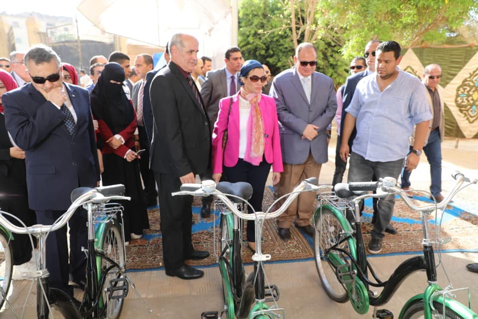 وزيرة البيئة تكشف التفاصيل الكاملة لمشروع الدراجات فى الفيوم