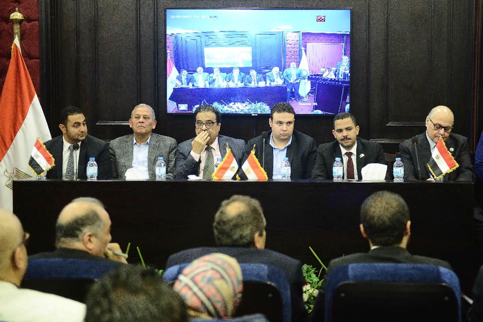 نتائج الحوار الوطني لـ7 أحزاب تعلن أن «مصلحة مصر أولًا» (صور)