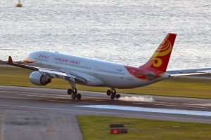 سلطات هونج كونج تهدد بإلغاء ترخيص شركة طيران «HKA»