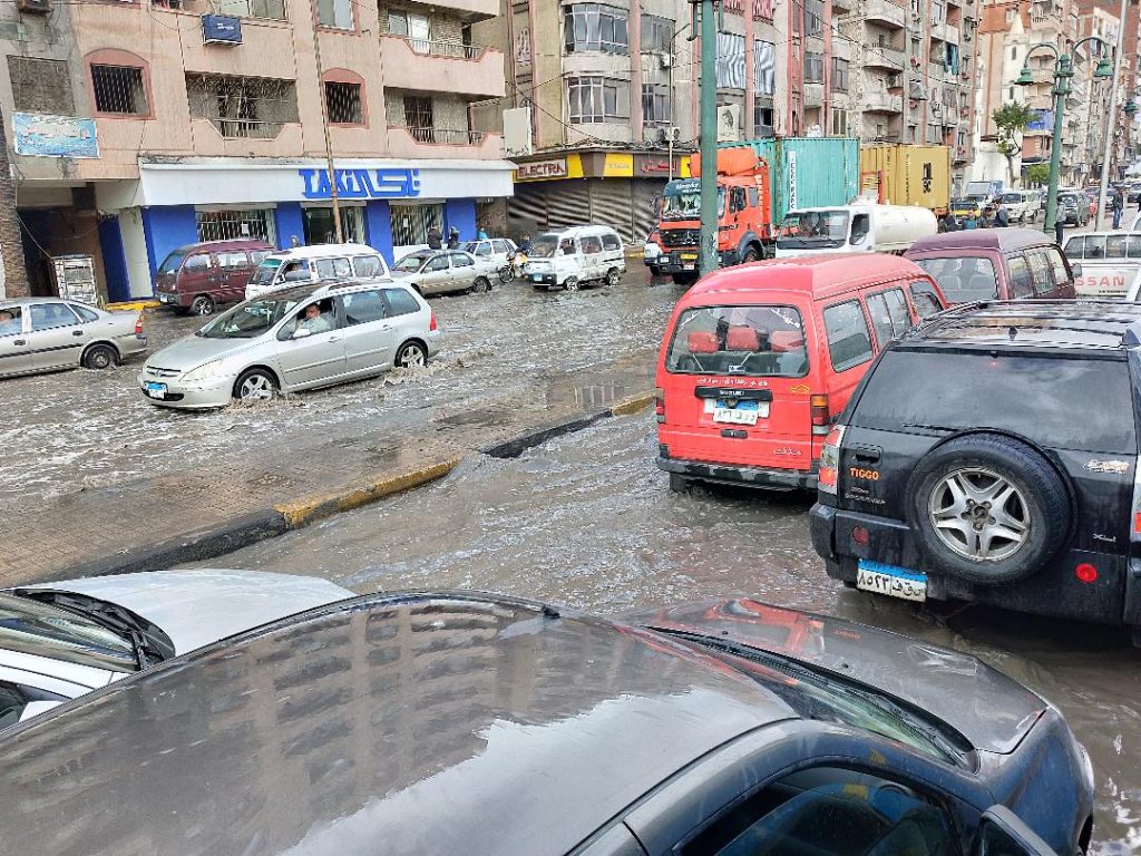 الإسكندرية تحت الصقيع وتفاوت تأثير «الفيضة الصغرى» على الأنشطة بالمدينة