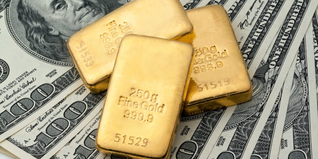 جولدمان ساكس يتوقع 1600 دولار لأوقية الذهب العام المقبل