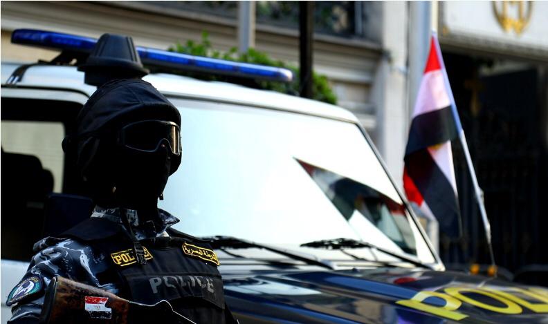 «سلام وتحية».. الجيش المصري يهدى الشرطة أغنية في عيدها الـ68 (فيديو)