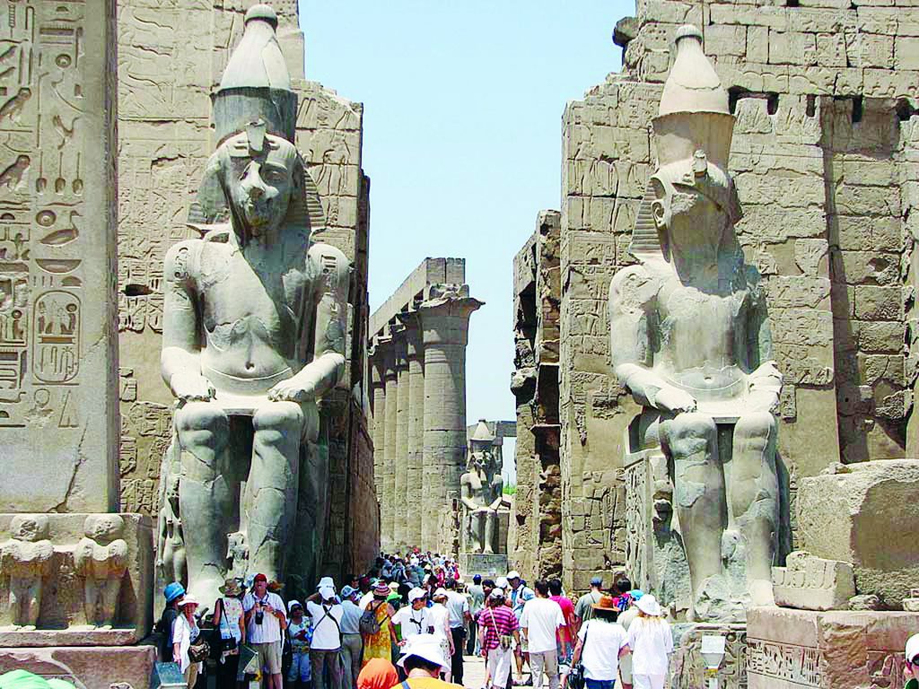 صندوق النقد يتوقع تراجع إيرادات السياحة في مصر إلى 2.7 مليار دولار بسبب كورونا