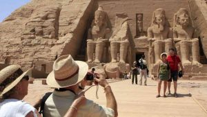 محمد أيوب: السياحة الثقافية تستحوذ على 8% فقط من الحركة الوافدة لمصر