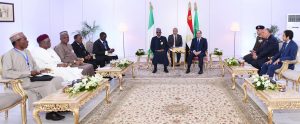 السيسي يؤكد للرئيس النيجيري حرص مصر على تحقيق الأهداف الاستراتيجية لأفريقيا