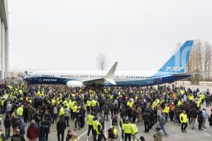 الصين توقف تعيين الطيارين الأجانب على «بوينج 737 ماكس»